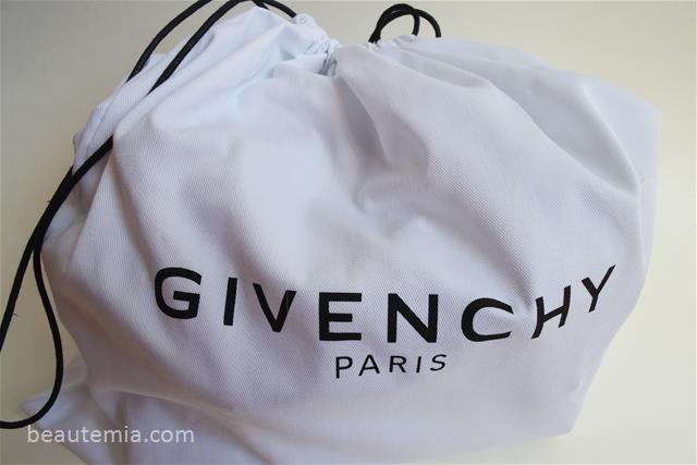 Givenchy Pandora Mini Messenger Crossbody Bag