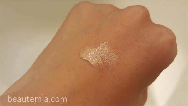 Chanel Review > LES BEIGES Gel Touch Healthy Glow Foundation Cushion  Compact (CC Cushion/ SPF 15)